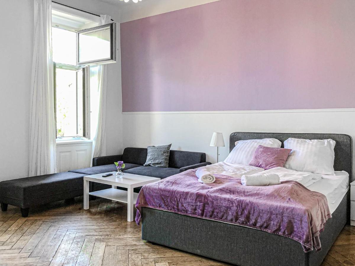 Commodious 2Br Apt. Near Akh-Perfect For Groups Vienna Esterno foto