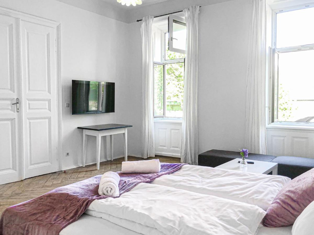 Commodious 2Br Apt. Near Akh-Perfect For Groups Vienna Esterno foto