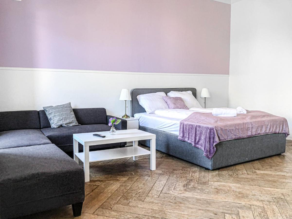 Commodious 2Br Apt. Near Akh-Perfect For Groups Vienna Esterno foto